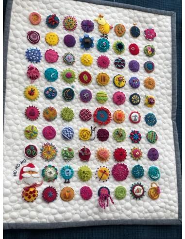 kit clases de bordado con muestrario de 80 bolitas de Sue Spargo kit clases de bordado con muestrario de 80 bolitas de Sue Spargo