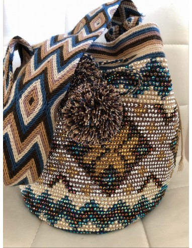 Bolso Wayuu auténtico beis, azul y marrón con pedreria Bolso Wayuu auténtico beis, azul y marrón con pedreria